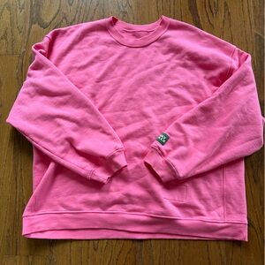 DAILY DRILLS cheeks fleece crewneck! Worn twice! In amazing condition! XS/S